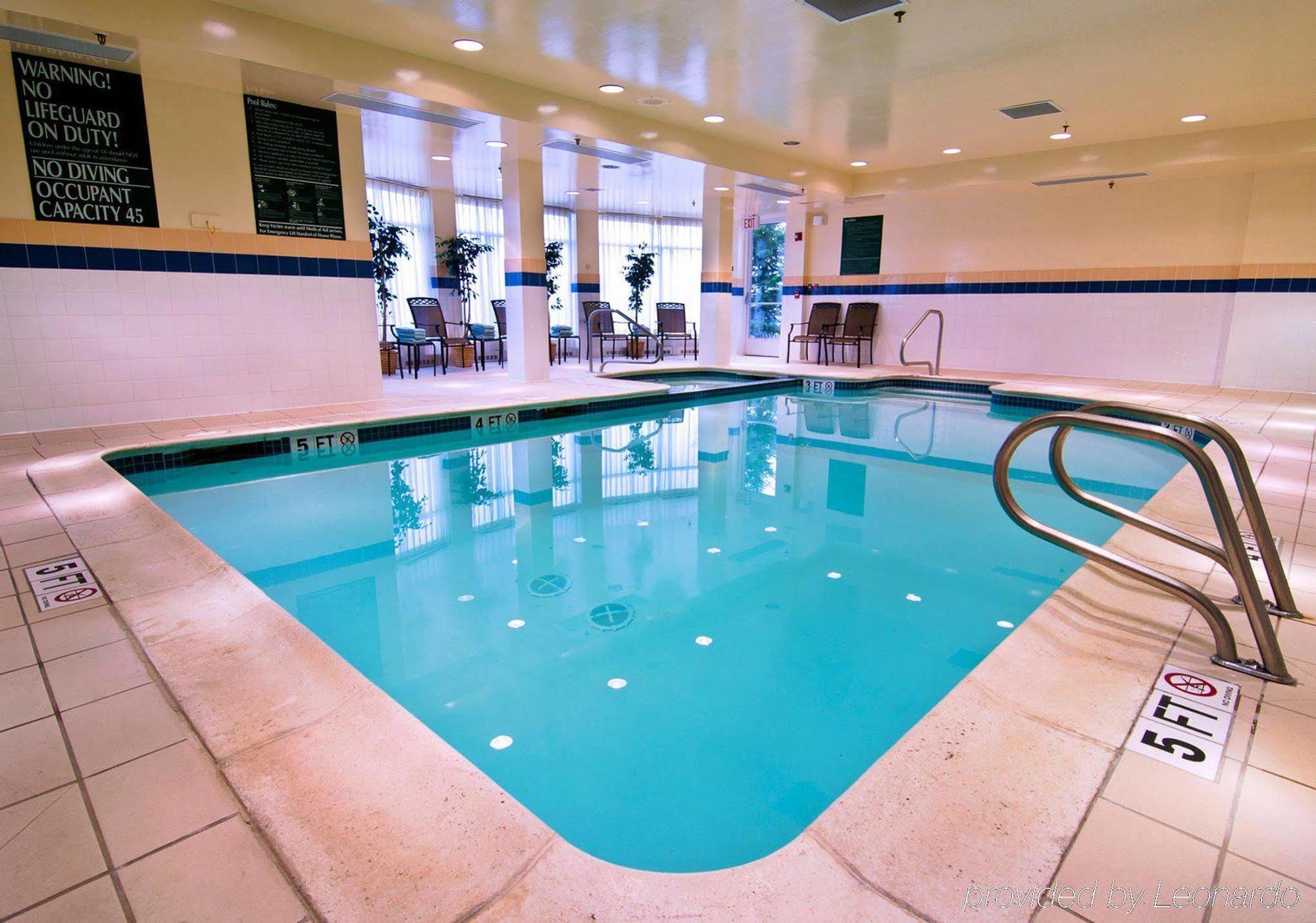 Hotel Hilton Garden Airport 3*